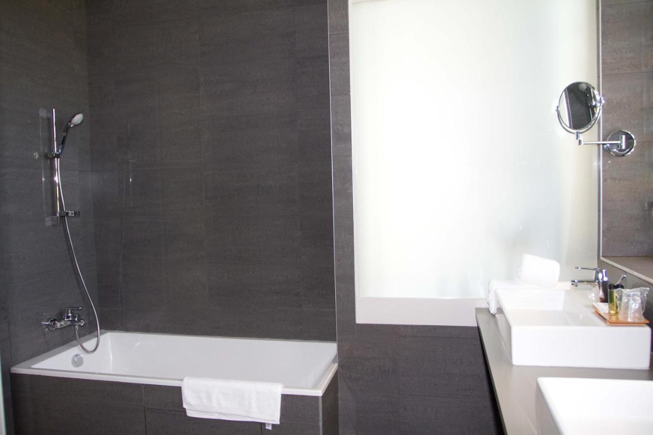 Bourquin Hotel - Lycee Hotelier Christian Bourquin أرجيليه- سور- مير المظهر الخارجي الصورة