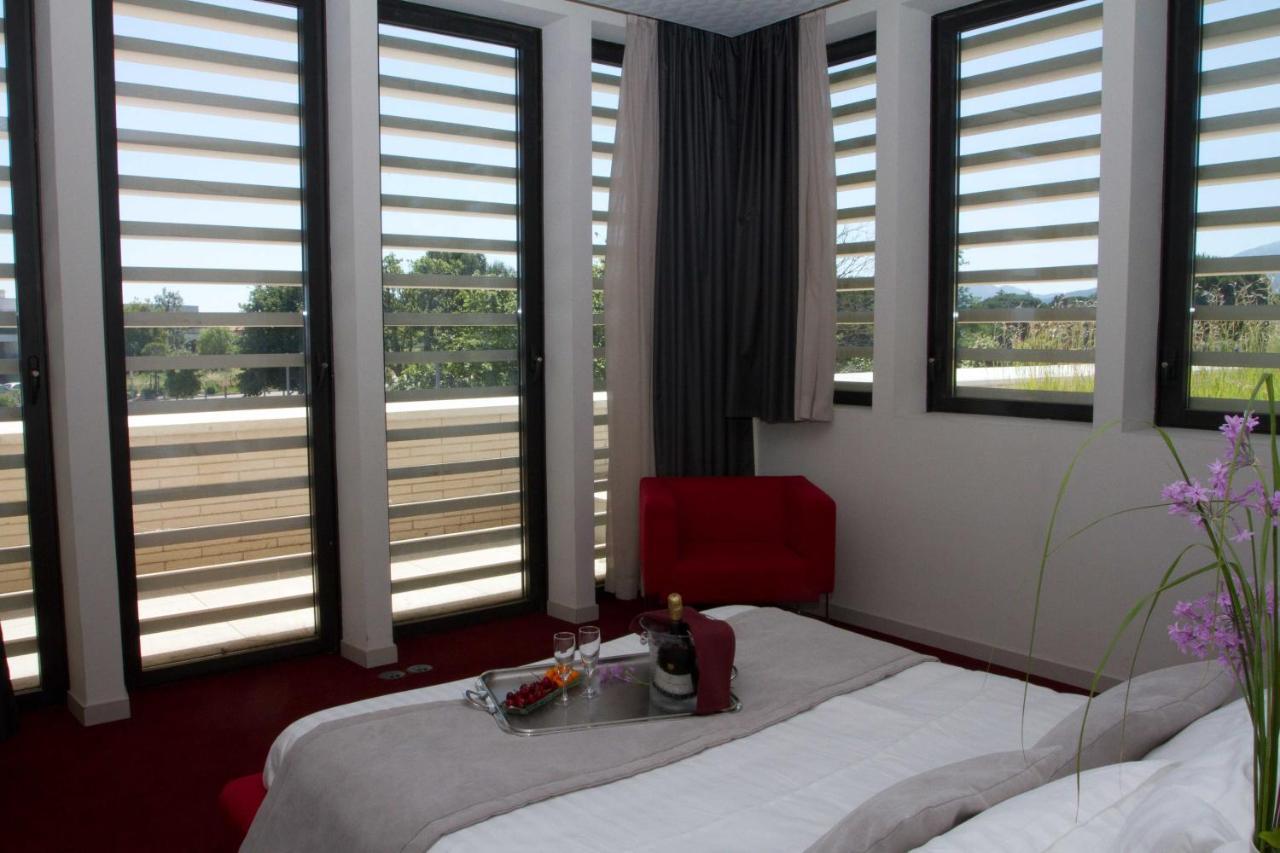 Bourquin Hotel - Lycee Hotelier Christian Bourquin أرجيليه- سور- مير المظهر الخارجي الصورة