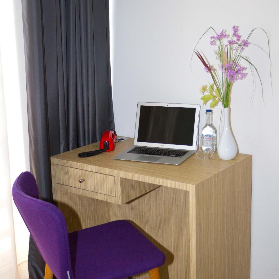 Bourquin Hotel - Lycee Hotelier Christian Bourquin أرجيليه- سور- مير المظهر الخارجي الصورة
